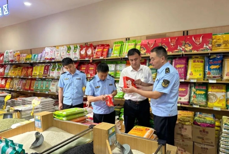 工作动态 守护安全迎&ldquo;双节&rdquo; | 邹城市市场监管局开展节前食品安全专项检查